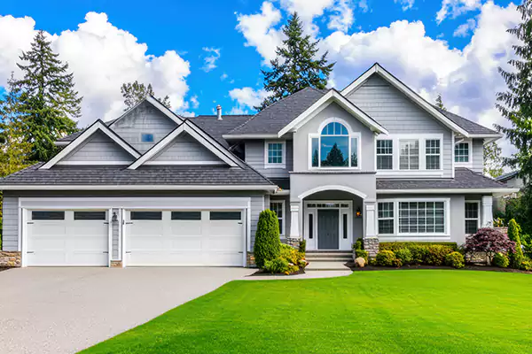 Cleaning Mold Off Wood in Manorville, NY